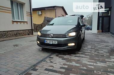 Микровэн Volkswagen Touran 2015 в Львове