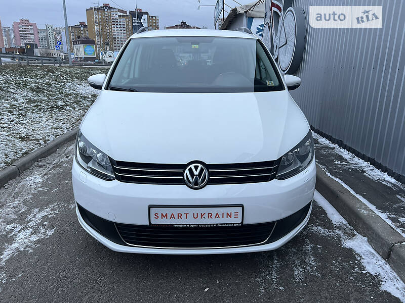Минивэн Volkswagen Touran 2011 в Киеве