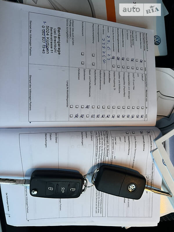 Минивэн Volkswagen Touran 2011 в Киеве