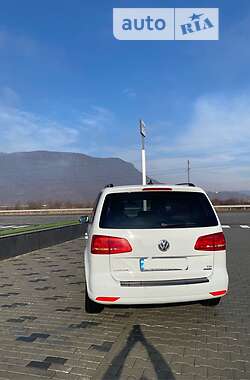 Минивэн Volkswagen Touran 2014 в Хусте