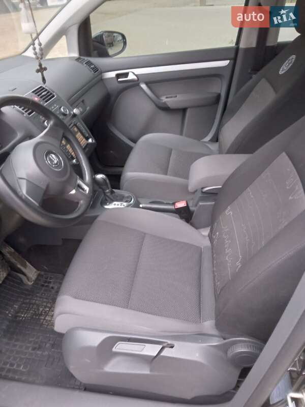 Мікровен Volkswagen Touran 2012 в Косові