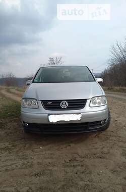 Минивэн Volkswagen Touran 2003 в Черновцах