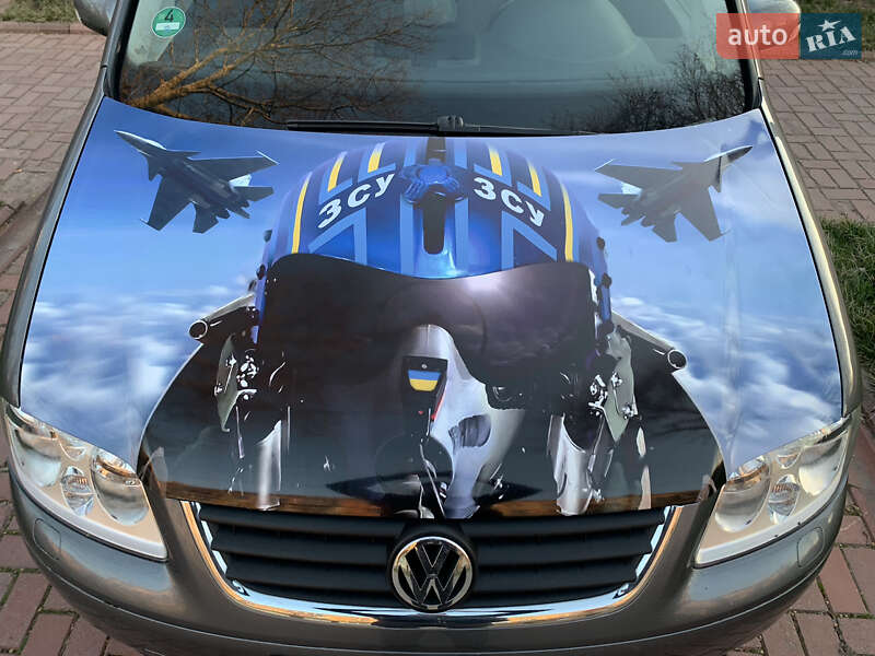 Минивэн Volkswagen Touran 2005 в Херсоне