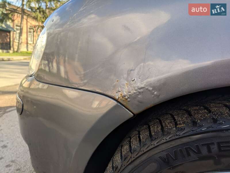 Минивэн Volkswagen Touran 2005 в Сквире