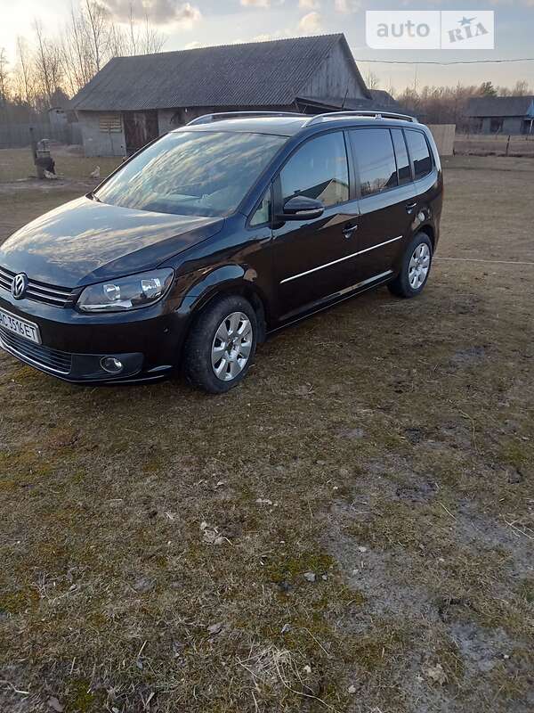 Мікровен Volkswagen Touran 2011 в Камені-Каширському