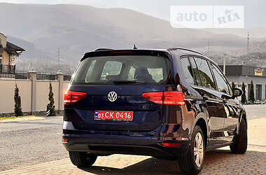 Микровэн Volkswagen Touran 2018 в Сваляве