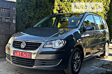 Минивэн Volkswagen Touran 2007 в 