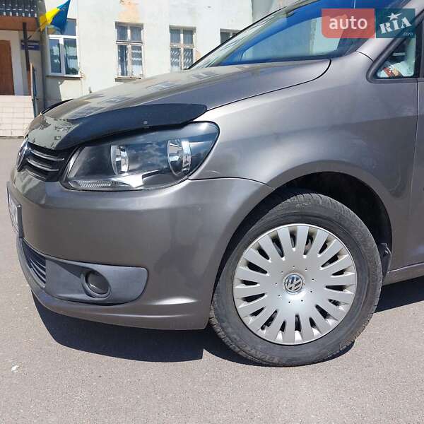 Микровэн Volkswagen Touran 2011 в Дрогобыче
