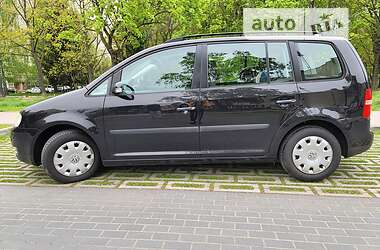 Мінівен Volkswagen Touran 2004 в Луцьку