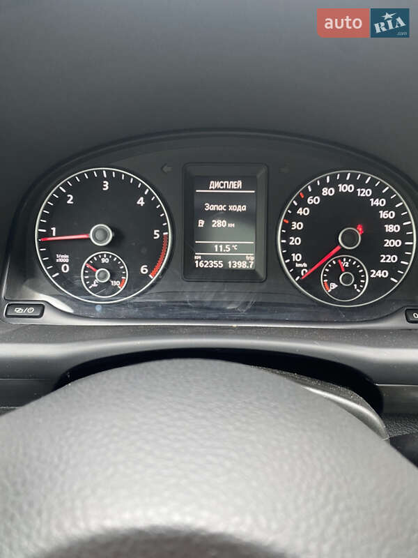 Мікровен Volkswagen Touran 2012 в Дніпрі