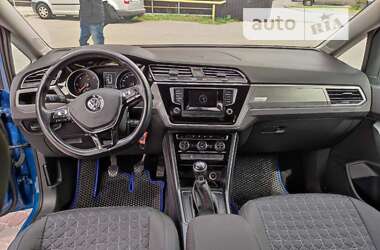Микровэн Volkswagen Touran 2016 в 