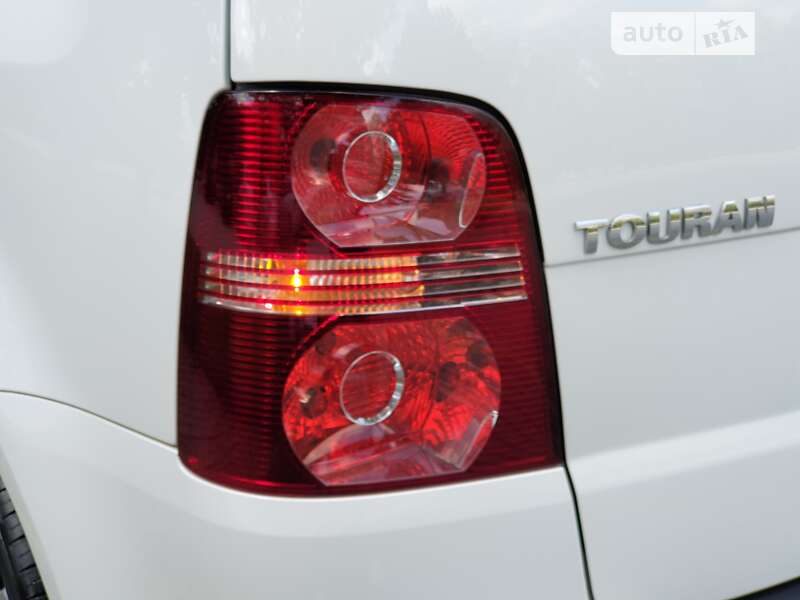 Мінівен Volkswagen Touran 2010 в Трускавці