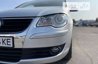 Минивэн Volkswagen Touran 2007 в 