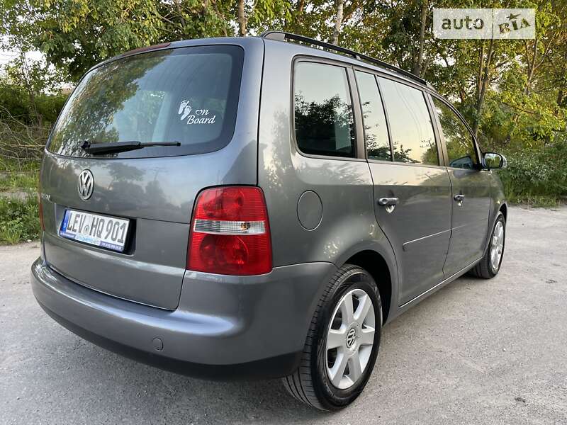 Минивэн Volkswagen Touran 2004 в Хмельницком