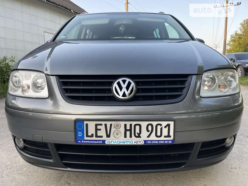 Минивэн Volkswagen Touran 2004 в Хмельницком