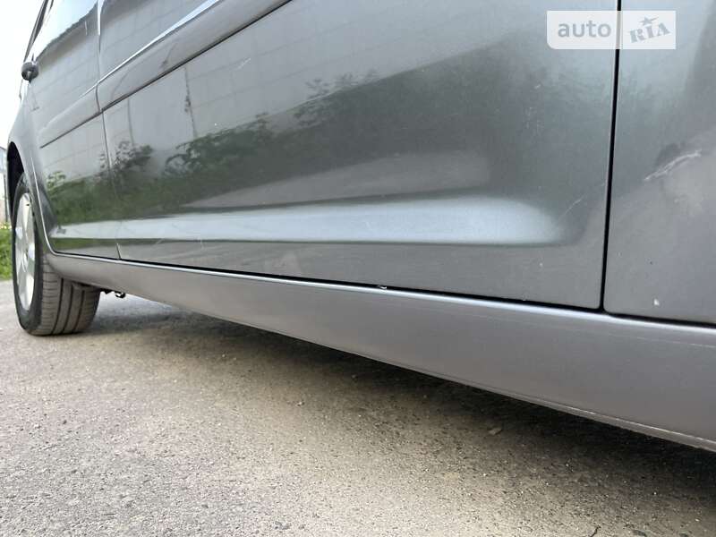 Минивэн Volkswagen Touran 2004 в Хмельницком
