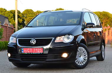 Минивэн Volkswagen Touran 2010 в Ровно