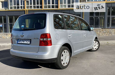 Минивэн Volkswagen Touran 2003 в 