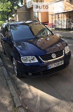 Минивэн Volkswagen Touran 2003 в 