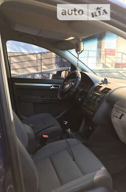 Минивэн Volkswagen Touran 2003 в 