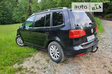 Микровэн Volkswagen Touran 2014 в Киеве