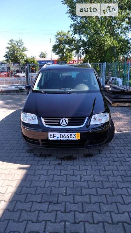 Минивэн Volkswagen Touran 2006 в Хмельницком