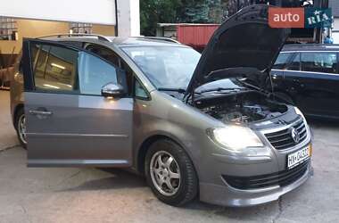 Микровэн Volkswagen Touran 2010 в 