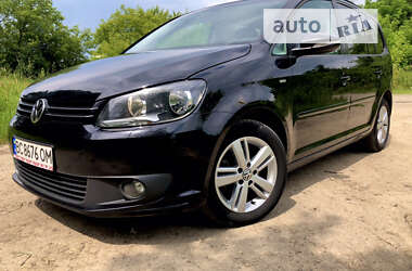 Volkswagen Touran 2012