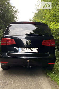 Микровэн Volkswagen Touran 2012 в Самборе