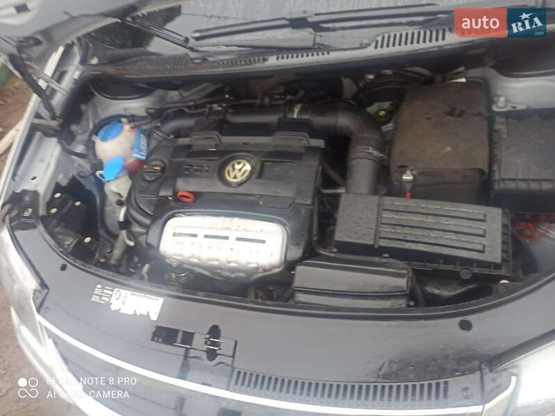 Минивэн Volkswagen Touran 2009 в Ровно