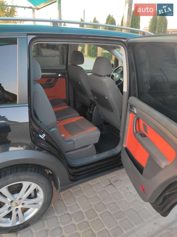 Мінівен Volkswagen Touran 2007 в Березному