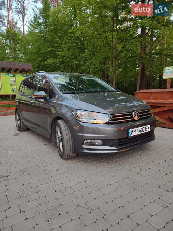 Volkswagen Touran 2017 Volkswagen Touran 2017