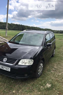 Минивэн Volkswagen Touran 2003 в Черновцах