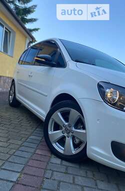 Мікровен Volkswagen Touran 2013 в 