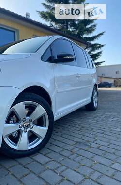 Мікровен Volkswagen Touran 2013 в 