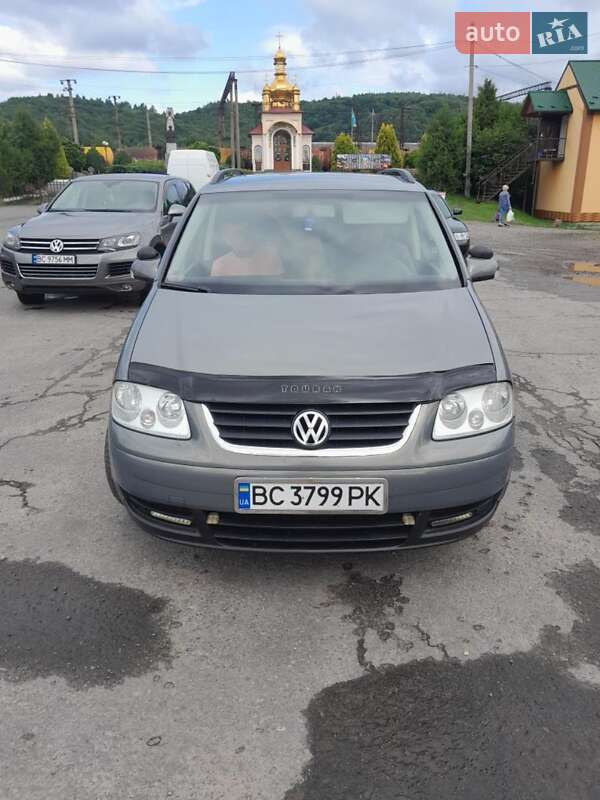 Минивэн Volkswagen Touran 2006 в Старом Самборе