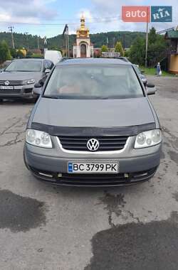 Минивэн Volkswagen Touran 2006 в Старом Самборе