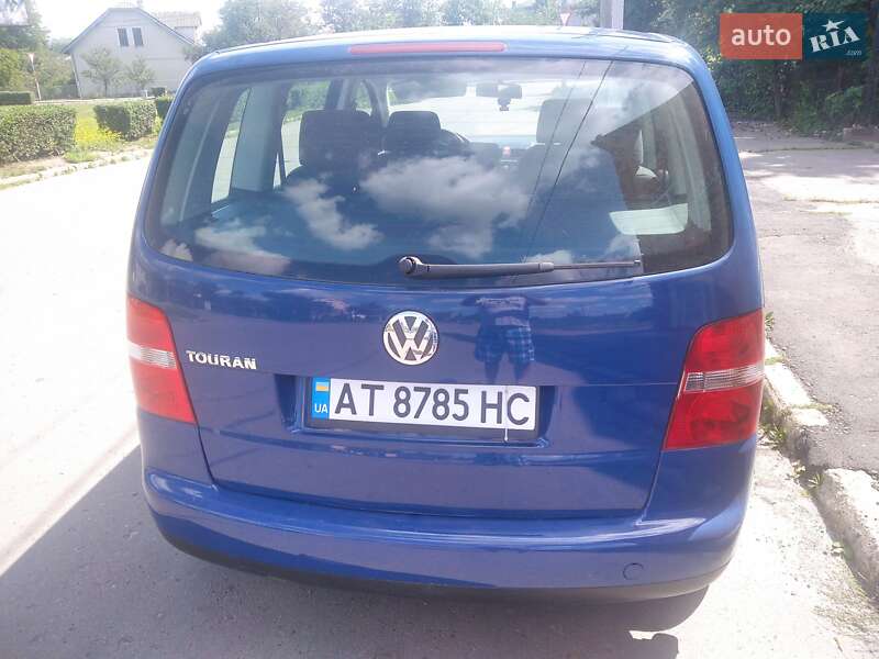 Минивэн Volkswagen Touran 2004 в Калуше
