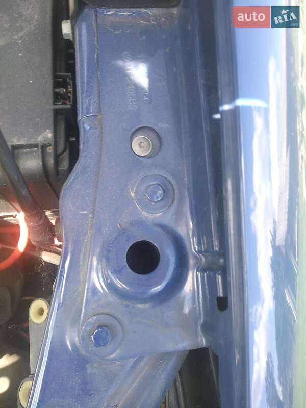 Минивэн Volkswagen Touran 2004 в Калуше