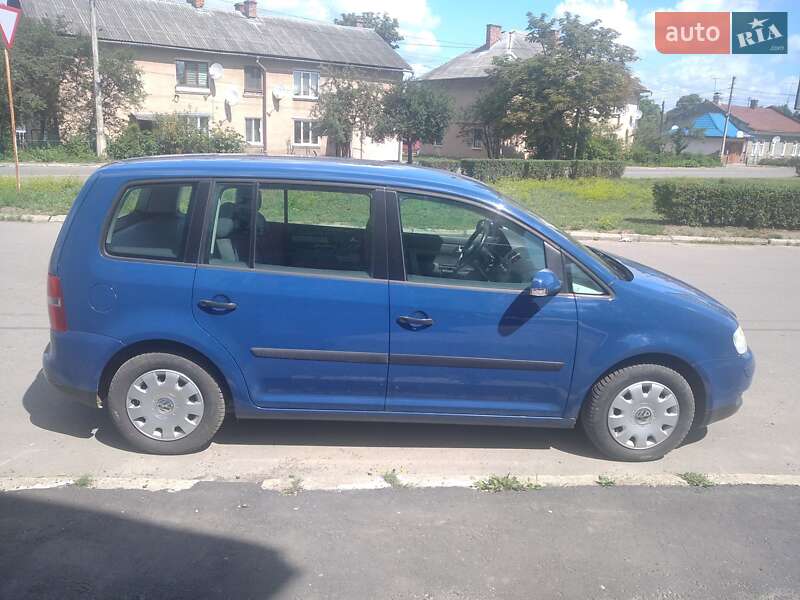 Минивэн Volkswagen Touran 2004 в Калуше