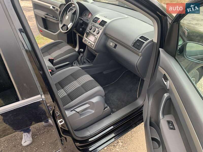 Минивэн Volkswagen Touran 2009 в Тернополе