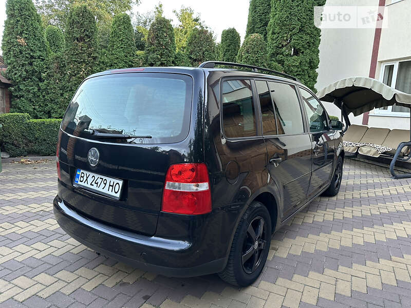 Мінівен Volkswagen Touran 2005 в Хмельницькому
