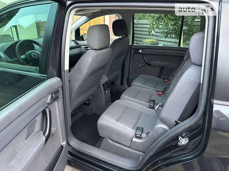 Мінівен Volkswagen Touran 2005 в Хмельницькому