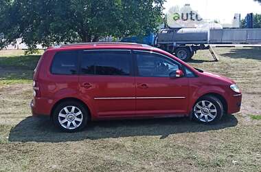 Минивэн Volkswagen Touran 2009 в Кагарлыке