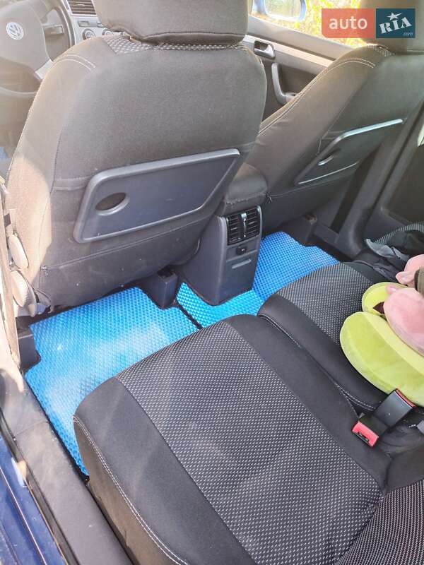 Мінівен Volkswagen Touran 2006 в Первомайську
