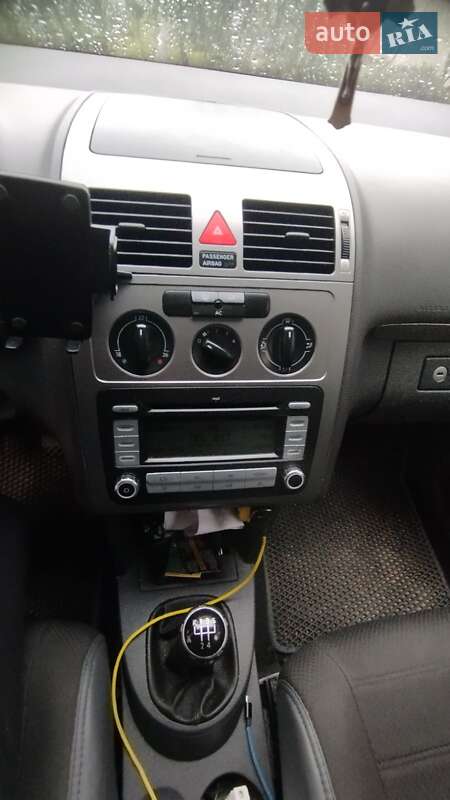 Мінівен Volkswagen Touran 2007 в Новояворівську