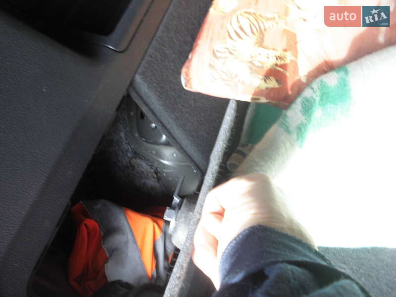 Микровэн Volkswagen Touran 2011 в Виннице фото 15 Микровэн Volkswagen Touran 2011 в Виннице