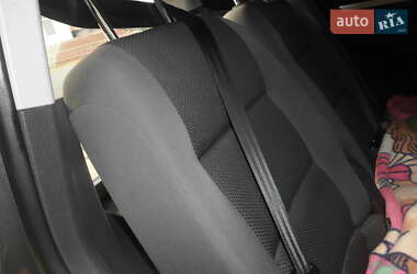 Микровэн Volkswagen Touran 2011 в 