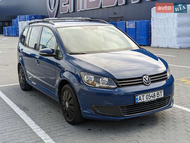 Микровэн Volkswagen Touran 2011 в Ивано-Франковске