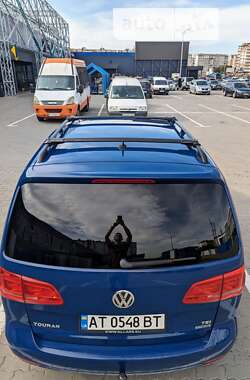Микровэн Volkswagen Touran 2011 в Ивано-Франковске